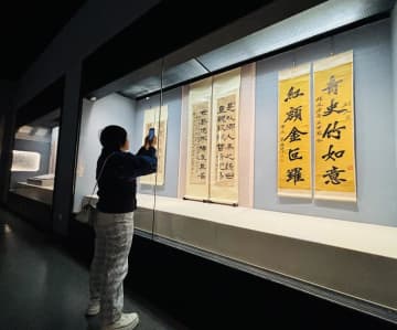 中国・天津博物館で李叔同生誕145周年記念展