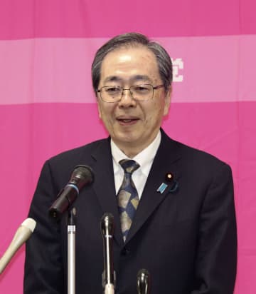 「独裁」発言、公明代表が釈明　首相の所信表明演説巡り