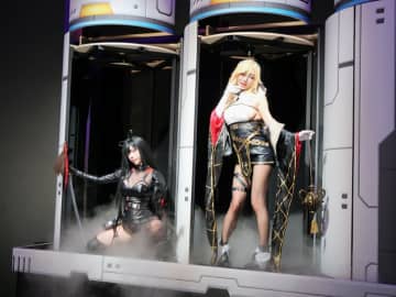 実物大ポッドから“美女転送”のサプライズ！「東京ゲームショウ2025」Smilegateレポート