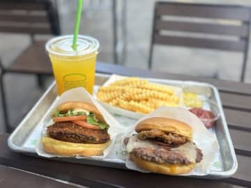日本初登場！！アメリカで人気を博したシェイクシャックの「サウザンバーベキュー」が期間限定で登場！！