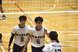p【バレーボール】宿敵相手にフルセットで惜敗　望みをかけ26日最終戦へ／秋季関東大学男子２部バレーボールリーグ戦 第１０日 vs立教大/p