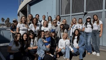 大谷翔平の妻、真美子夫人がドジャース選手夫人会に「Mamikoさんがいると安心」「勝利の女神大集合」