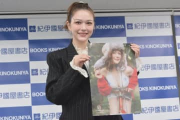 村重杏奈「街中を帽子マスクしてないと歩けないんですよ。バレる瞬間嬉しくて」