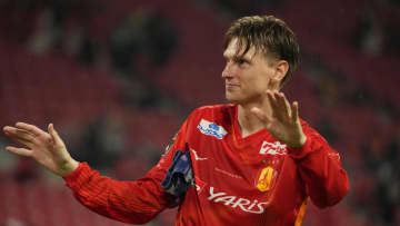 移籍報道のユンカー巡る発言で…名古屋グランパス長谷川健太監督に批判が！「決して…」