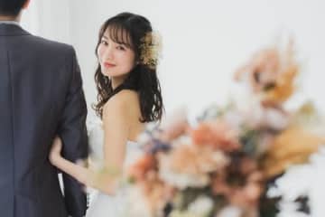 AIと結婚宣言した女性、法律的にはどうなる?  AI相手に「不貞」はありうる?