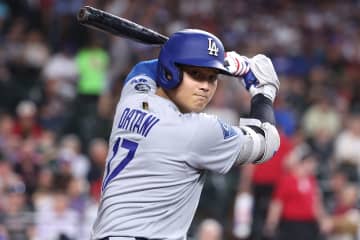 一挙９得点のブルージェイズ猛攻後、大谷翔平は第４打席で意地の”ワールドシリーズ第１号”２ランホームラン!
