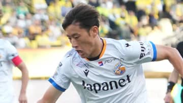 J2長崎から海外移籍。STVV松澤海斗の現在「かなり厳しい」Jリーグとの違い明かす