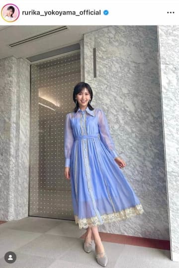 横山ルリカ、膝上ミニスカウェアの異次元スタイルで...久々のゴルフ＆ナイスショット　「やっぱり楽しい～」