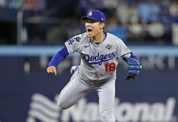 山本がWS初完投勝利　大谷1安打、1勝1敗に