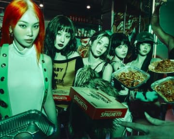 「LE SSERAFIM」、「SPAGHETTI」がSpotify「デイリートップソンググローバル」22位…グループ最高記録