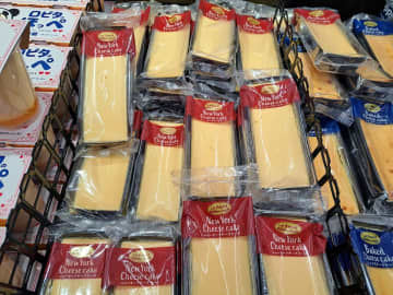 【ロピア人気】「濃厚で美味しい」絶品チーズケーキを解説！幻のバスクまで全種類を解説！