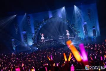 「アイマス」ライブイベント「高槻やよい・水瀬伊織 twin live」レポート――花をテーマに笑顔と心温まるステージ