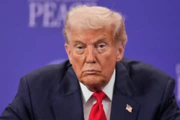 トランプに「史上最悪」と不満をぶちまけられた表紙、TIME誌が差し替える