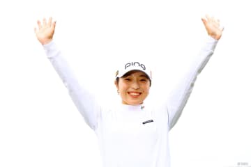 佐久間朱莉「女王になるために5勝したい」 記録的完全Vにイ・ボミも称賛