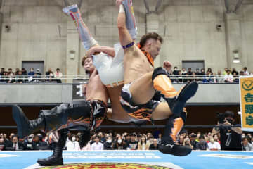【新日本・ＳＪＴＬ】前年度覇者のロビー＆藤田が３連勝　Ｂブロック単独首位「どうだ、新日ジュニアクソ面白いだろ」