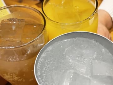 飲み会に遅れて参加→ソフドリ1杯で5000円請求された女性「次の時は当然不参加だらけでした」