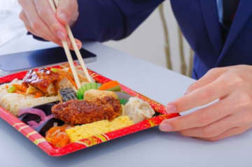 ランチ代、いくらまで出せる？年収1100万円の男性「1500円。1000円以下で食べられる場所がない」