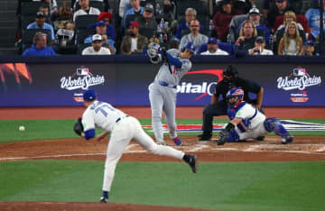 なんで…！？ 大谷翔平、バット真っ二つで“まさかの光景”「バケモノか」「スゴい音」鋭い打球を相手野手が止められない