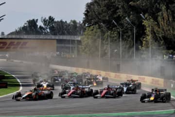 ノリスが今季6勝目、逆転で選手権首位に浮上。2位争いはルクレールに軍配、フェルスタッペン3位【F1第20戦決勝レポート】