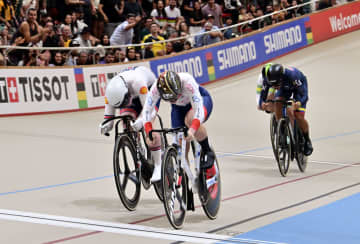 佐藤水菜が女子ケイリン2連覇　世界自転車最終日