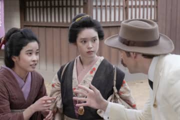 明日の『ばけばけ』“トキ”高石あかり、英語教師“ヘブン”トミー・バストウと出会う