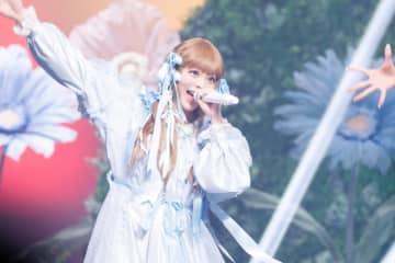 【ライブレポート】きゃりーぱみゅぱみゅ、出産後の初ワンマンで喪失と奇跡の夢を音楽に刻む