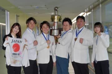 ダーツ日本男子アジア初の快挙！　Ｗ杯総合Ｖメンバー早くも誓った２７年エジプト大会で連覇！