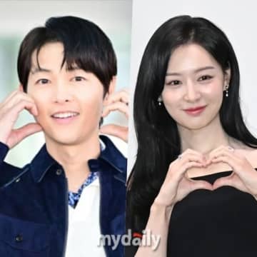 「太陽の末裔」「アスダル年代記」で共演！キム・ジウォン、ソン・ジュンギのファンミーティングにサプライズ登場