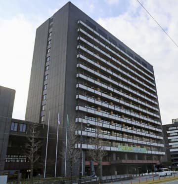 わいせつ疑い、熊本市職員逮捕　面識ある女性に、容疑否認