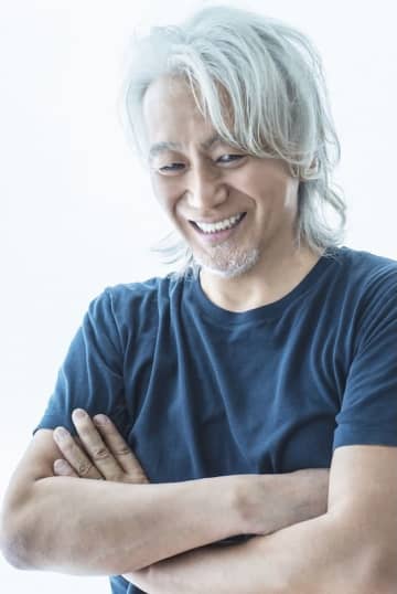 玉置浩二、提供楽曲コンピアルバムシリーズ第4弾リリース　糸井重里によるライナーノーツも