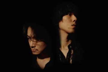 RADWIMPSが新アルバム『あにゅー』リリース、新曲「筆舌」や「賜物」など全12曲収録