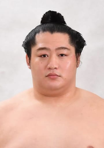 人気力士の遠藤が現役引退へ　35歳、九州場所は幕下転落