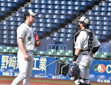 ロッテ・種市、ライブBPに登板。寺地「球の強さ自体は全然変わっていない」〜10月27日のZOZOマリン秋季練習〜