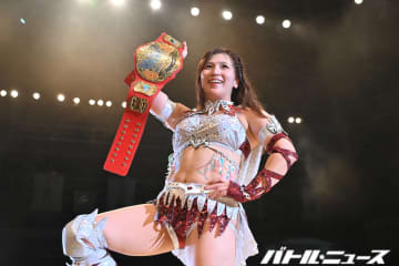 「プレッシャーと責任感をガンガン感じたい」青野未来が林下詩美を制して悲願のワールド王座戴冠！