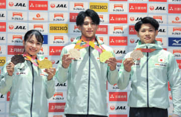 3連覇の橋本「一番と強い思い」　世界体操男子個人総合