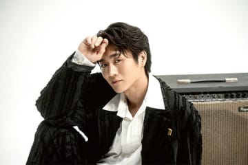真田ナオキ、快進撃！　USEN演歌歌謡曲チャート1位獲得、年明けには初のベスト盤発売、さらにTBS人気番組に初出演決定！