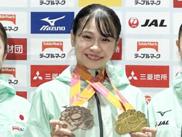 【体操】杉原愛子が凱旋帰国　驚異の復活劇で「長く競技が続けられることも証明できた」