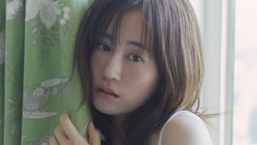 前田敦子 “最後の写真集”で過去最大露出に挑戦！ランジェリーカットなど大人の色気が開花した先行カットが解禁「後悔なく出し切りたい」