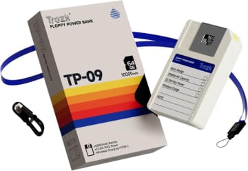 スマホでフロッピー？FD風10,000mAhモバイルバッテリ。64GBのメモリも内蔵