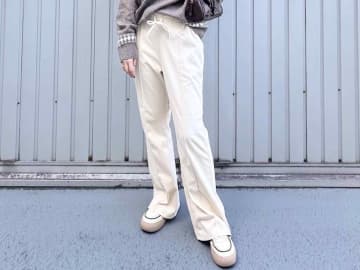 「脚をきれいに見せてくれる！」【しまむら】1枚持っておくと便利♡「フレアパンツ」