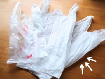 レジ袋、たまってない？ストレスなく収納できる目ウロコな方法。取り出しやすくて超便利♡