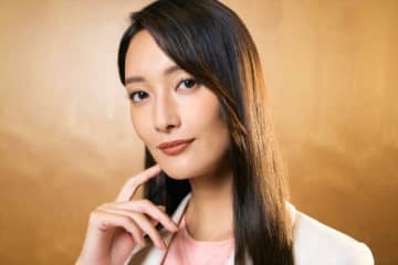 ＜本日誕生日＞菜々緒、輝き続ける女優の“美貌”と“スタイル”をイッキ見「スタイルえぐい」「可愛いのにかっこよくて最高」