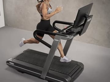 「トレッドミル」の世界選手権が誕生　屋内ランニングで世界一競う　5km走から