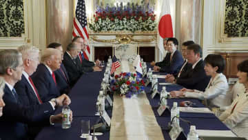 【速報】高市首相×トランプ大統領対面で初の首脳会談始まる…防衛力強化姿勢表明か、関税措置の文書署名式も予定