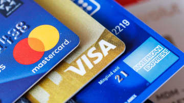 クレジットカードの所持枚数は「1〜2枚」が主流　利用スタイルは「一本化」と「最適化」に二極化