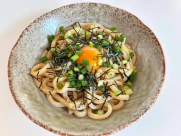 冷凍うどんが化けた！　意外な味つけに、子供が「毎回これでいい！」【脱マンネリレシピ】