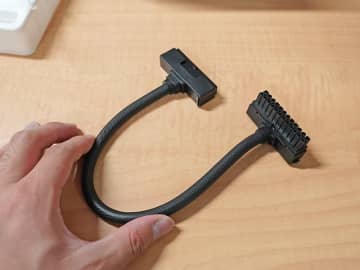 L字型コネクタ採用の柔らかい電源延長ケーブルや12VHPWR 16ピンケーブルが複数入荷