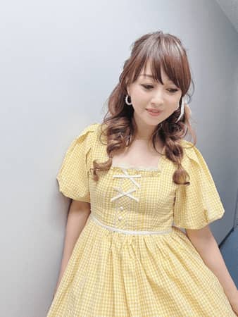 渡辺美奈代、ゆるふわツインテール姿にファン「お綺麗」