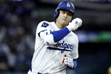 大谷翔平が止まらない。第３打席はタイムリー２ベースヒットで、ここまで３打数３安打・２打点【ワールドシリーズ第３戦・ブルージェイズ戦】