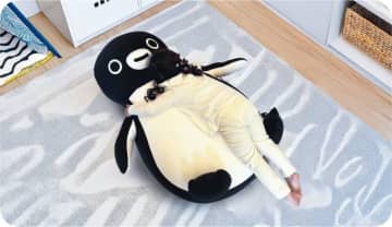 圧倒的な包容力！Suicaのペンギンが「Yogibo」に “これを待ってた”